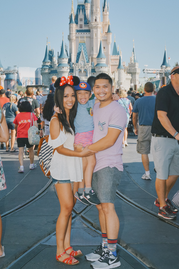 PhotoPass_Visiting_Magic_Kingdom_Park_7487555242
